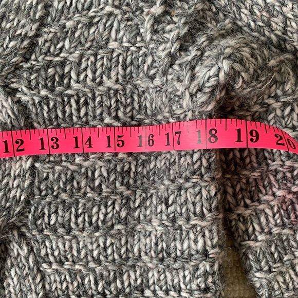 Medium wool GAP sweater - Picture 6 of 11